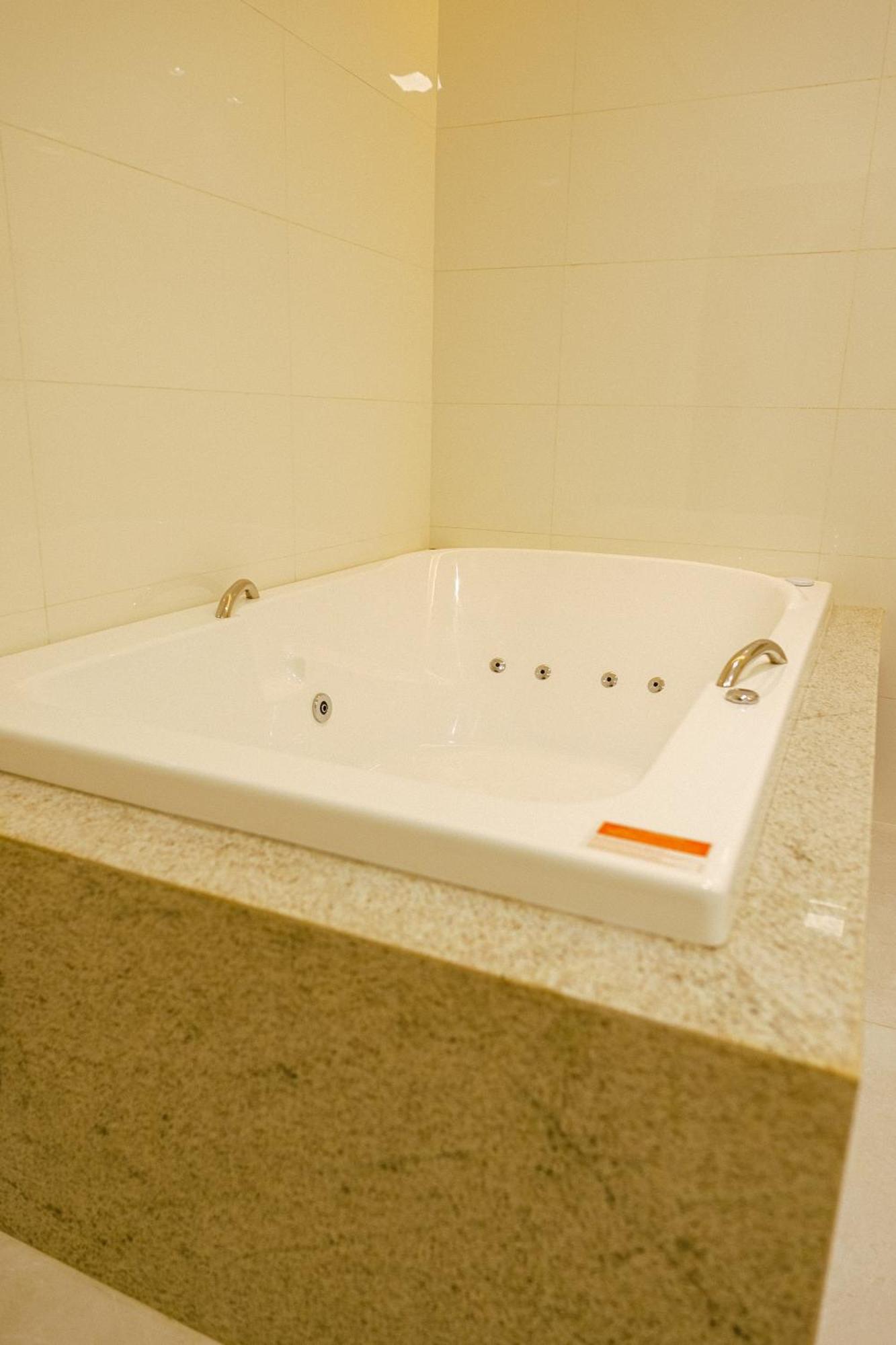 Oasis Hotel Miracema do Tocantins Bagian luar foto